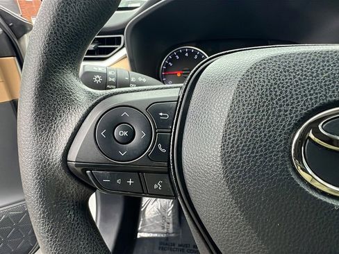 Used 2019 Toyota RAV4 XLE image 23