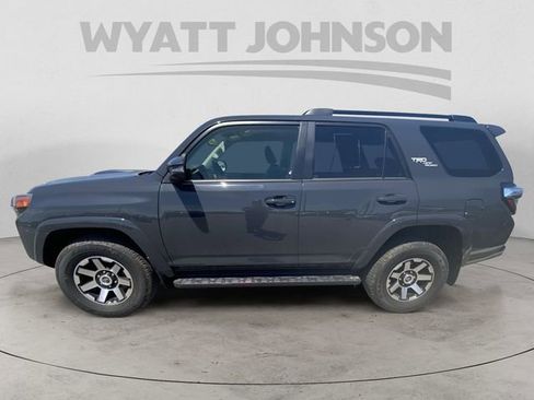 Used 2024 Toyota 4Runner TRD Off-Road Premium AWD/4WD image 4