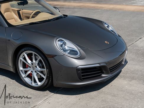 Used 2017 Porsche 911 Carrera S image 19