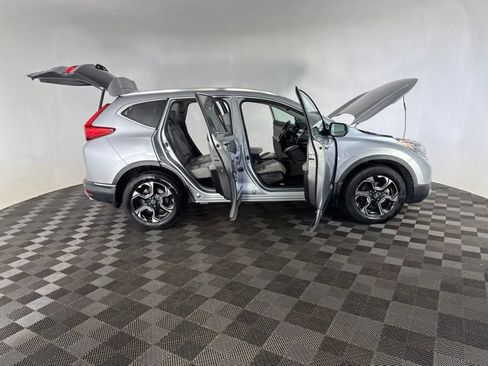 Used 2018 Honda CR-V Touring image 17