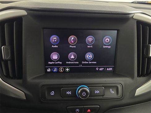 Used 2023 GMC Terrain SLE image 13