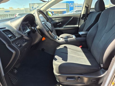 Used 2013 Toyota Venza LE AWD/4WD image 17