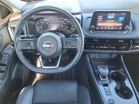 Used 2022 Nissan Rogue SL image 24