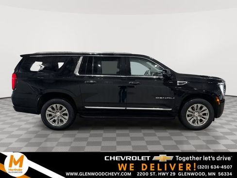 Used 2025 GMC Yukon XL Denali image 1