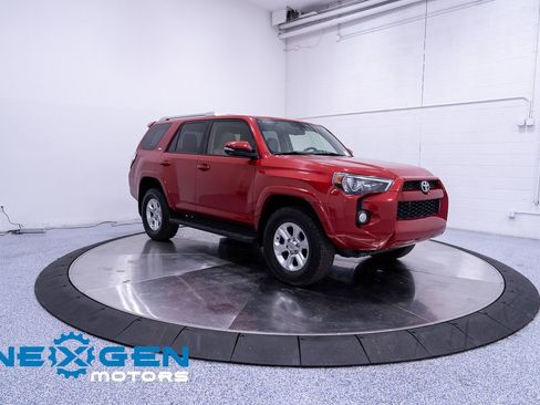 Used 2018 Toyota 4Runner SR5 Premium image 55