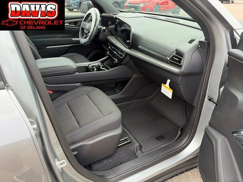 New 2026 Chevrolet Traverse LT w/ Driver Confidence Package AWD/4WD image 30