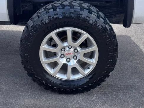 Used 2017 GMC Sierra 1500 SLT w/ Texas SLT Premium Package RWD image 7