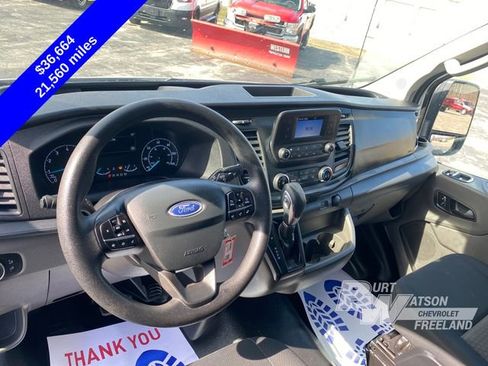 Used 2024 Ford Transit 250 Low Roof AWD w/ Exterior Upgrade Package image 18