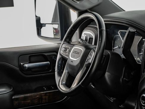 Used 2020 GMC Sierra 3500 Denali w/ Denali Ultimate Package image 13