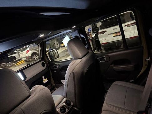 New 2026 Jeep Gladiator Sport image 16