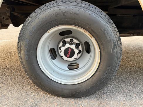 Used 2015 GMC Savana 3500 image 20