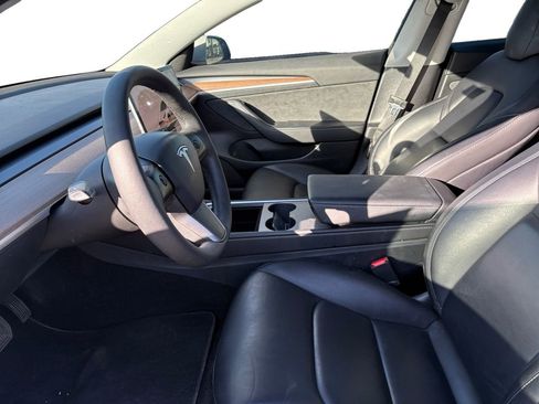 Used 2022 Tesla Model 3 Long Range AWD/4WD image 10