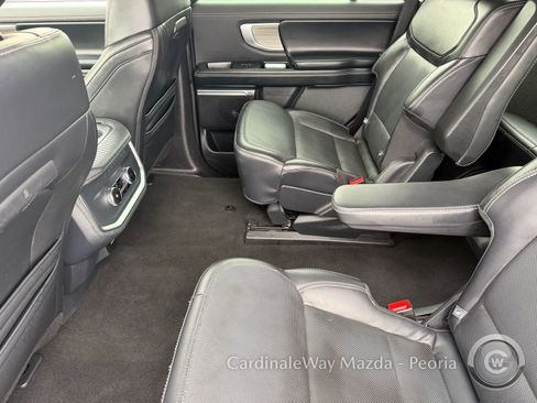 Used 2025 Ford Expedition Platinum AWD/4WD image 14