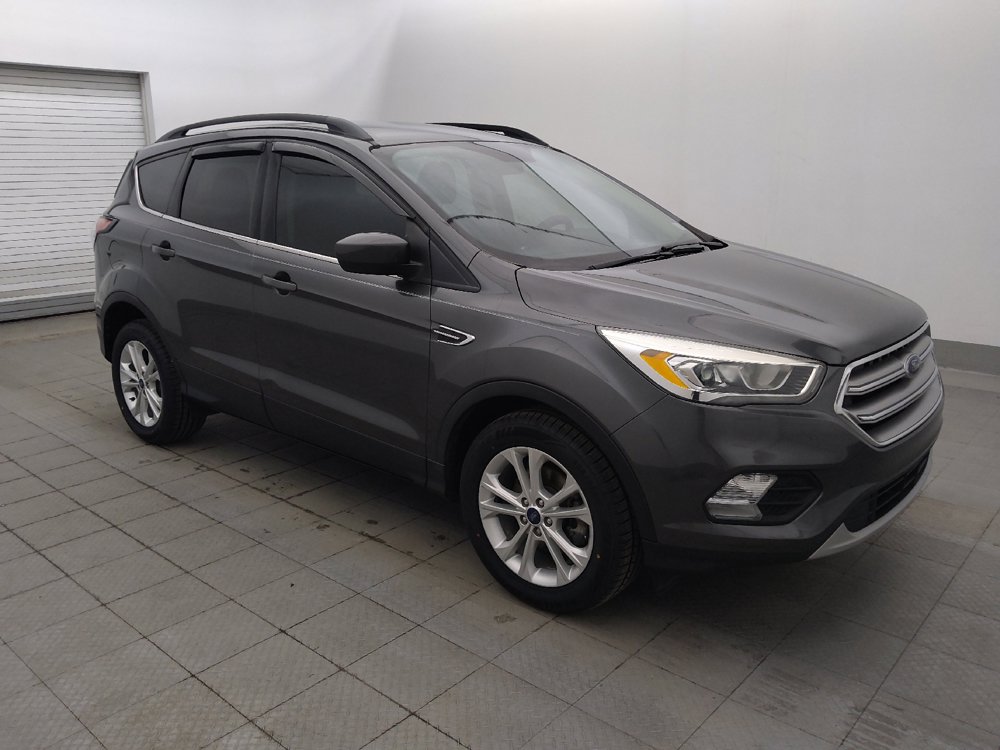 Used 2017 Ford Escape SE w/ Equipment Group 201A FWD image 11