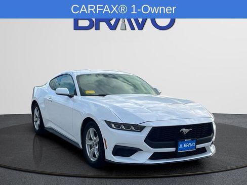 Used 2024 Ford Mustang Coupe RWD image 3