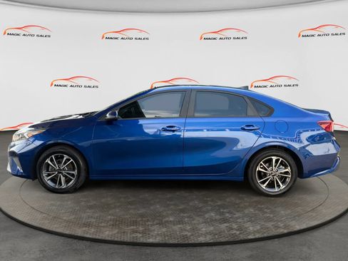 Used 2023 Kia Forte LXS w/ LXS Technology Package FWD image 7