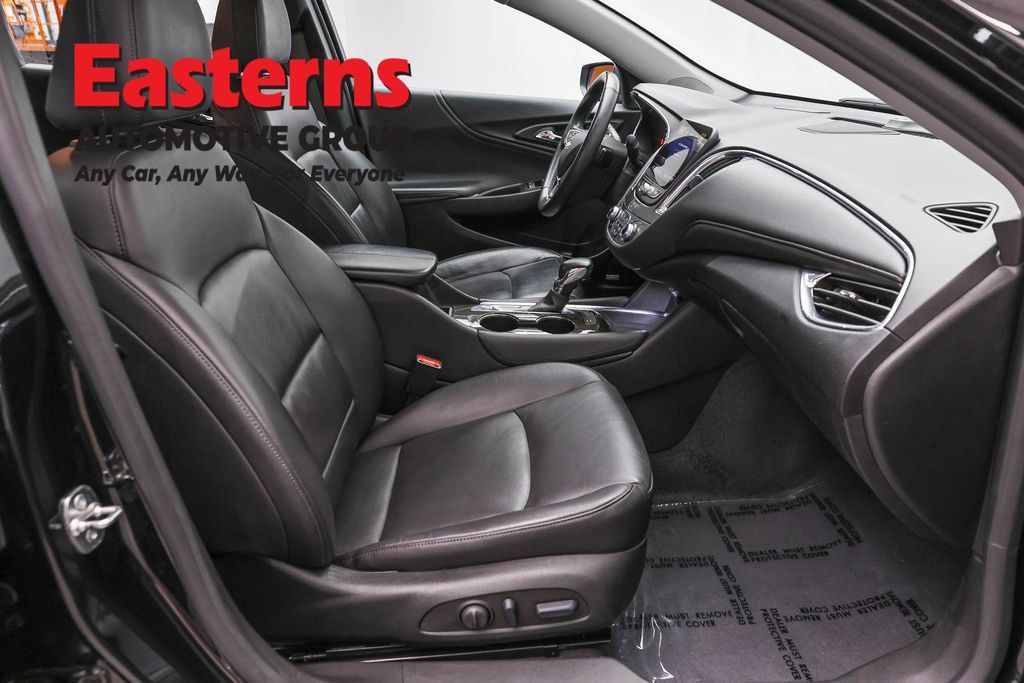 Used 2024 Chevrolet Malibu LT FWD image 28