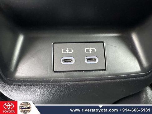 Used 2026 Toyota Corolla XSE FWD image 17