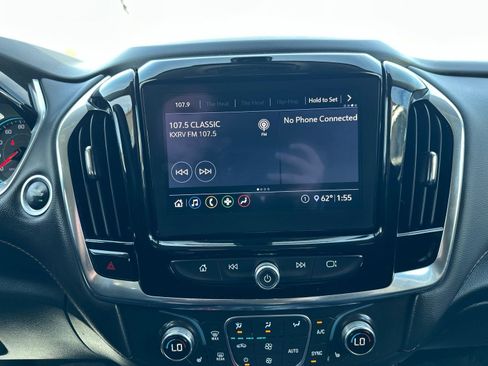 Used 2020 Chevrolet Traverse LT AWD/4WD image 55