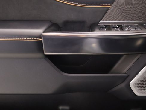 Used 2024 Ford F250 Platinum image 17