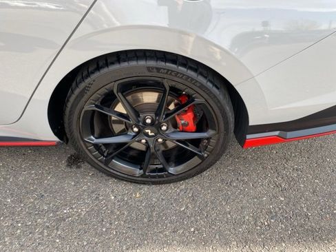 Used 2025 Hyundai Elantra N image 24