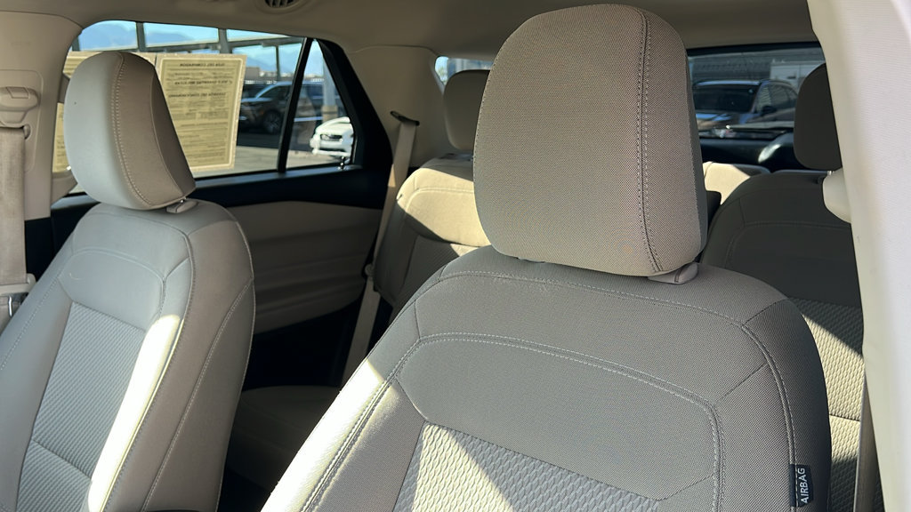 Certified 2023 Ford Explorer XLT RWD image 15