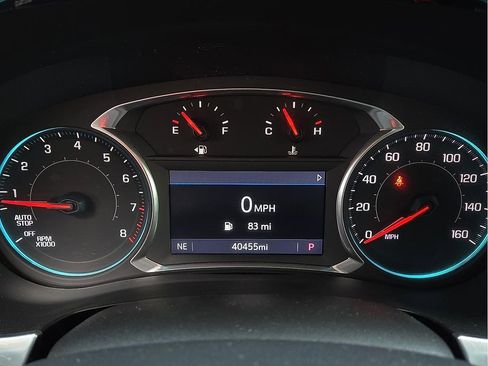 Used 2021 Chevrolet Traverse LT image 18