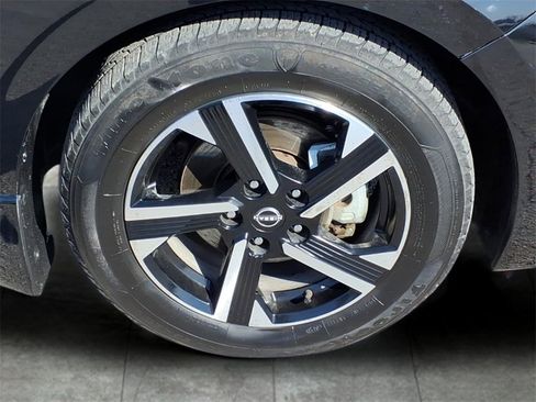 Used 2024 Nissan Sentra SV image 6