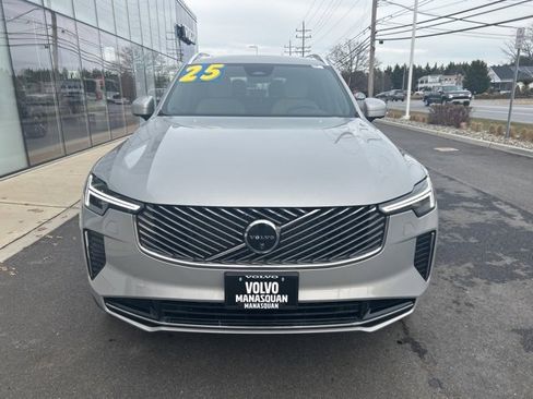 Used 2025 Volvo XC90 B5 Plus image 7