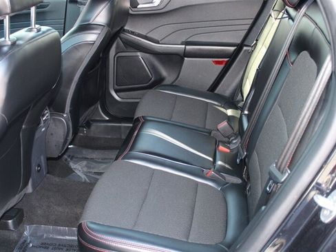 Used 2025 Ford Escape ST-Line Select AWD/4WD image 17