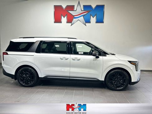 Used 2026 Kia Carnival SX FWD image 1