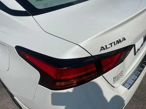 Used 2022 Nissan Altima 2.5 SL FWD image 38