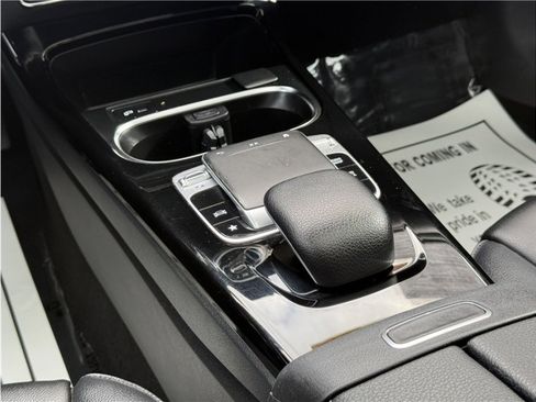 Used 2020 Mercedes-Benz CLA 250 image 41