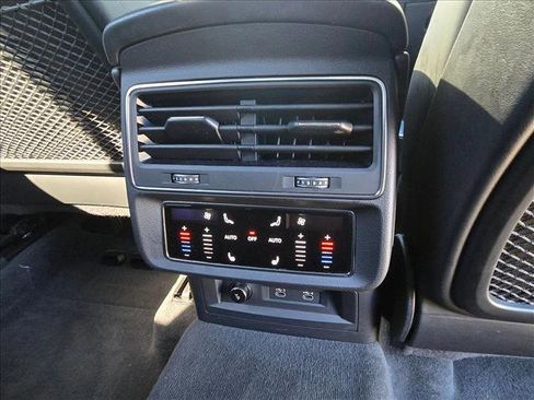 Used 2021 Audi SQ8 Prestige image 17