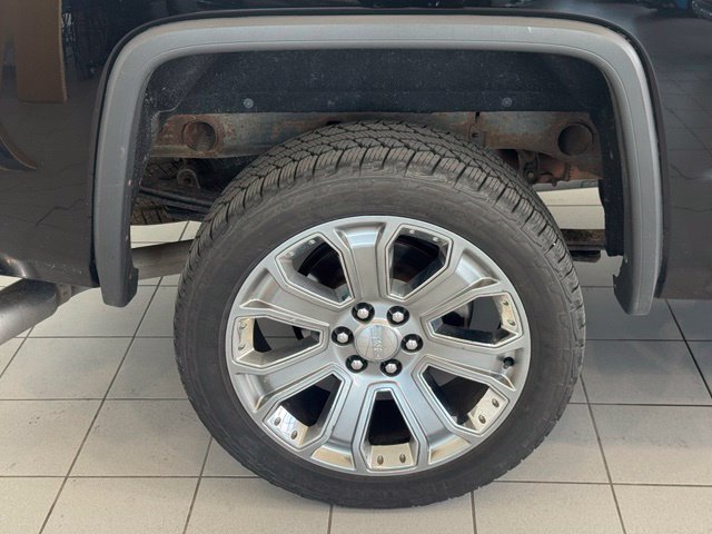 Used 2017 GMC Sierra 1500 Denali w/ Denali Ultimate Package AWD/4WD image 42