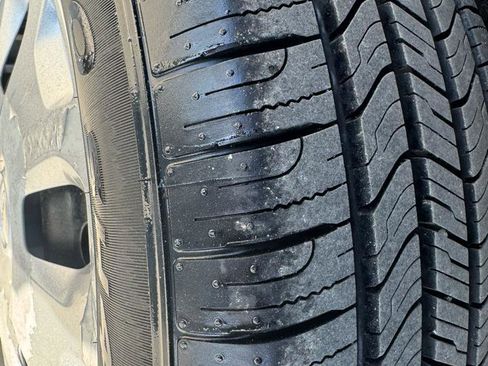 Used 2012 Ford Transit Connect XLT image 10