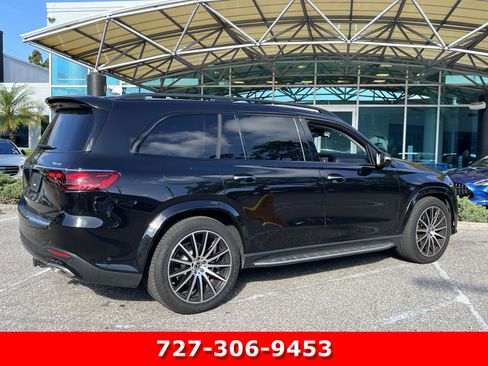 Used 2024 Mercedes-Benz GLS 580 4MATIC image 10