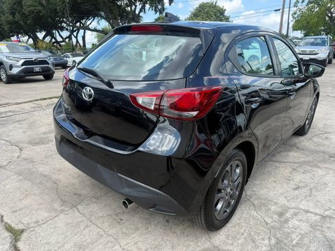 Used 2020 Toyota Yaris LE FWD image 7
