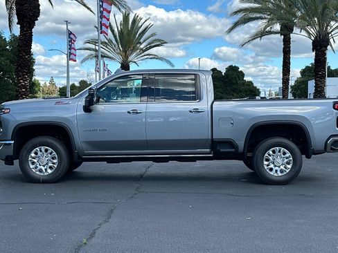 New 2026 Chevrolet Silverado 3500 LTZ w/ LTZ Convenience Package AWD/4WD image 6