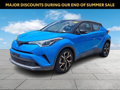 Used 2019 Toyota C-HR XLE FWD image 4