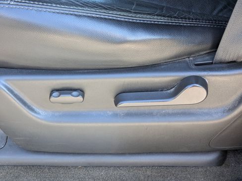 Used 2007 Chevrolet Avalanche LT w/ LT Preferred Equipment Group image 21