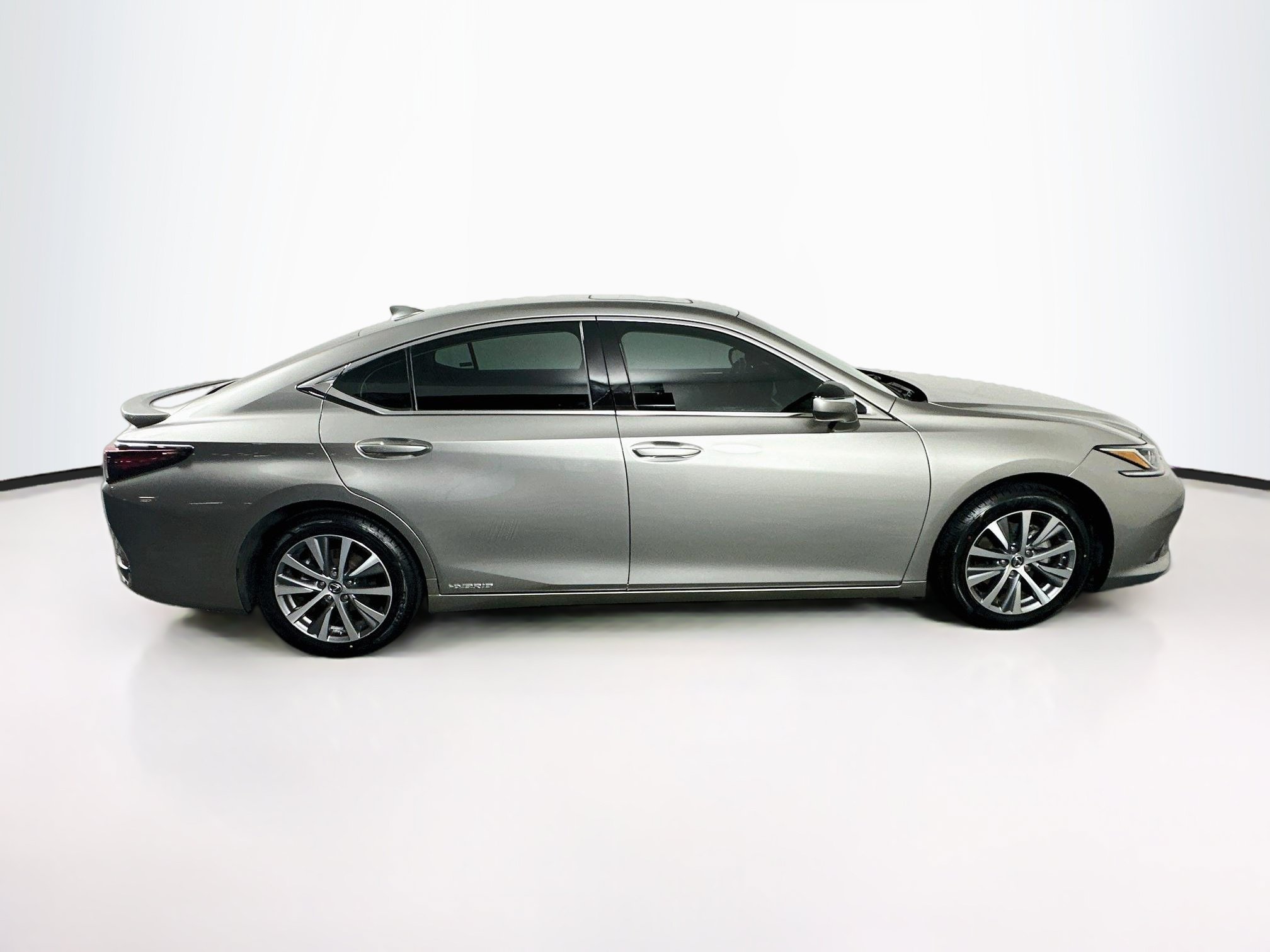 Used 2020 Lexus ES 300h w/ Accessory Package FWD image 10