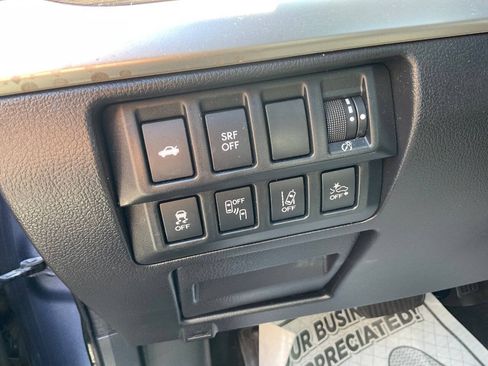 Used 2017 Subaru Legacy 2.5i Limited AWD/4WD image 24