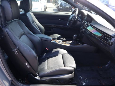 Used 2010 BMW 335i Convertible RWD image 10