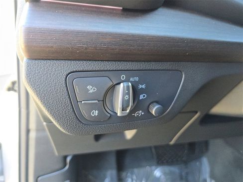 Certified 2025 Audi Q5 2.0T Premium Plus image 29