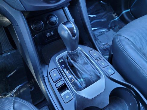 Used 2017 Hyundai Santa Fe Limited FWD image 26