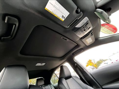 Used 2022 Toyota Corolla XSE image 13