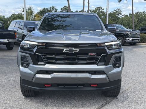 Used 2023 Chevrolet Colorado Z71 w/ Z71 Convenience Package 2 AWD/4WD image 11