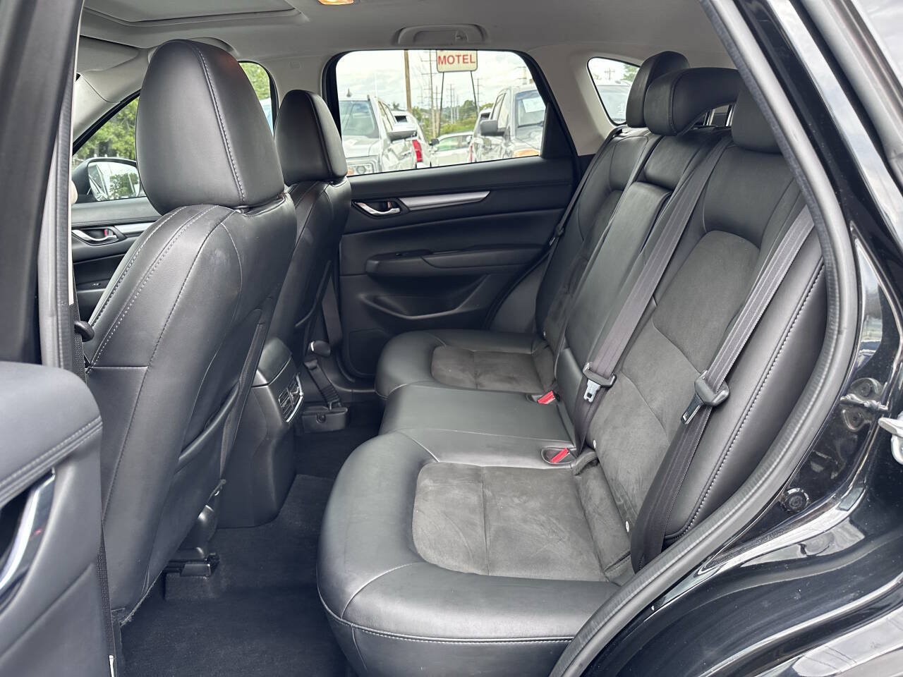 Used 2020 MAZDA CX-5 Touring FWD image 11