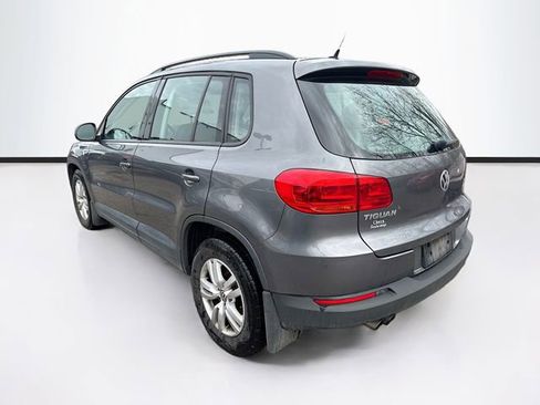 Used 2016 Volkswagen Tiguan S image 5